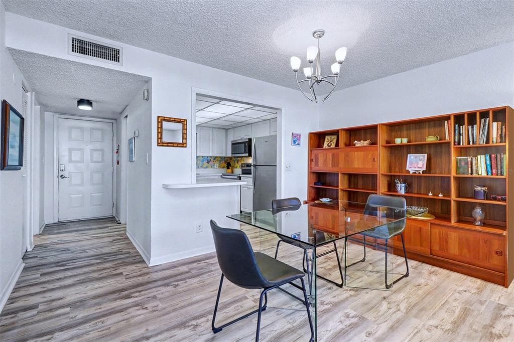 1230 GULF BOULEVARD 404 photo 11