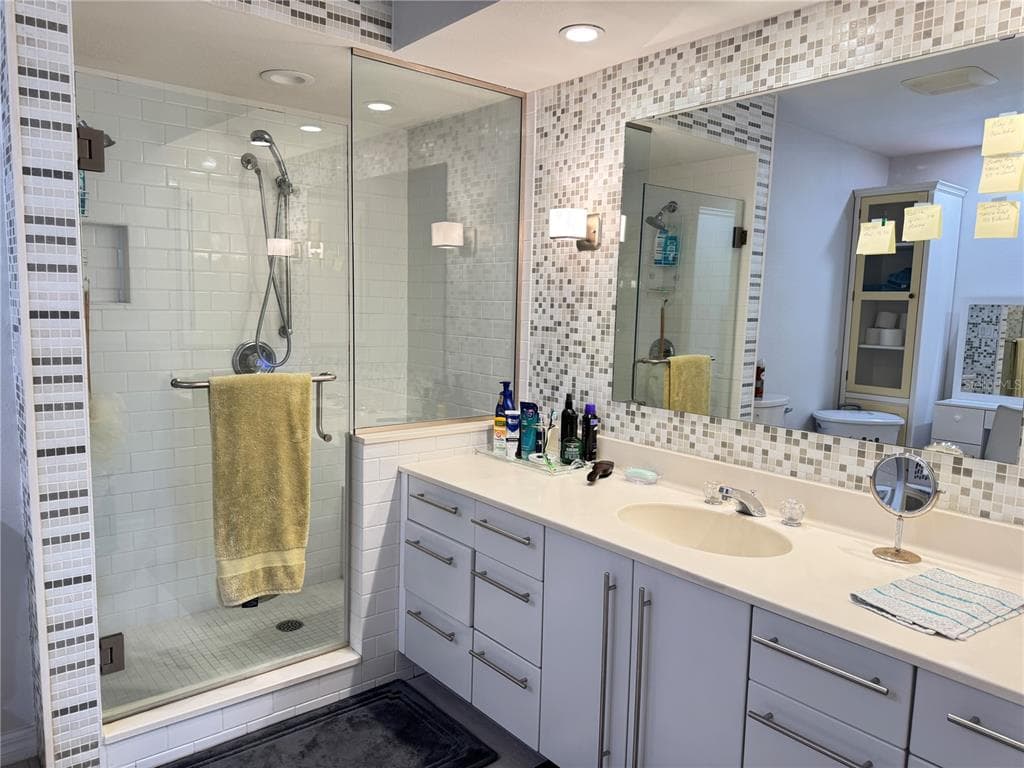 5371 CRESTLAKE BOULEVARD 68 photo 13