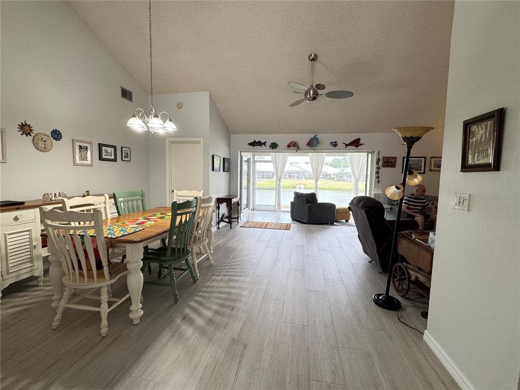 5371 CRESTLAKE BOULEVARD 68 photo 5