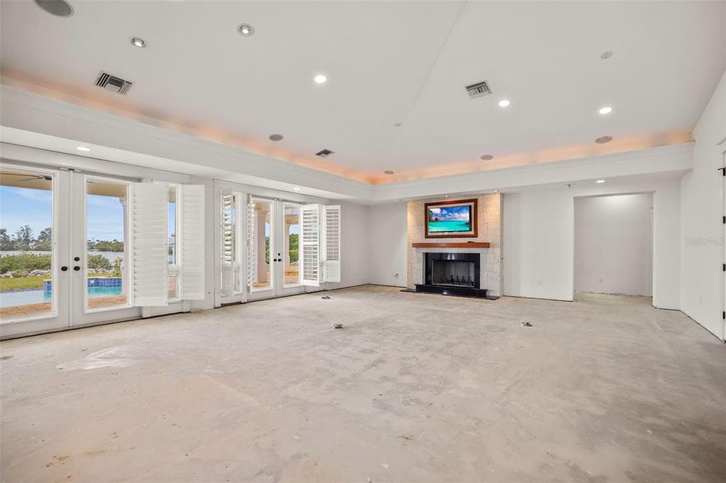 1721 GULF ROAD photo 21