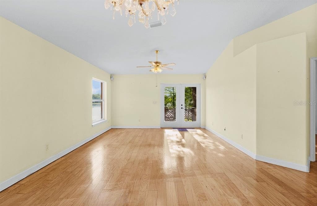 9440 COUNTY ROAD 561 photo 13