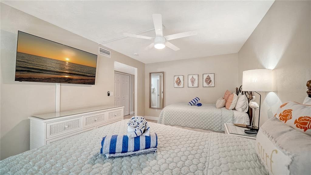 5311 GULF OF MEXICO DRIVE 5 photo 23