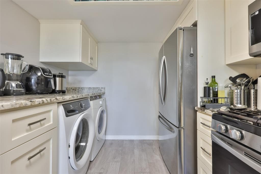 5400 PARK STREET N 208 photo 9