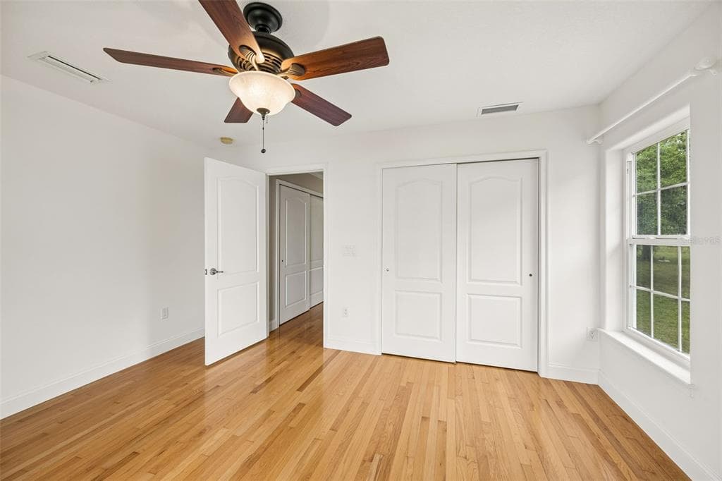 102 SANDRA LANE photo 15