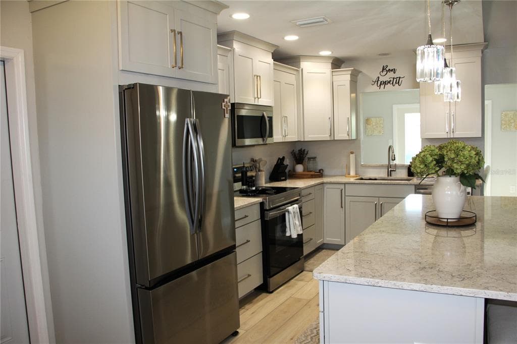 2824 SHANNON DRIVE photo 11