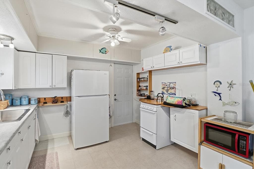 8896 W WHITE DOGWOOD DRIVE photo 8