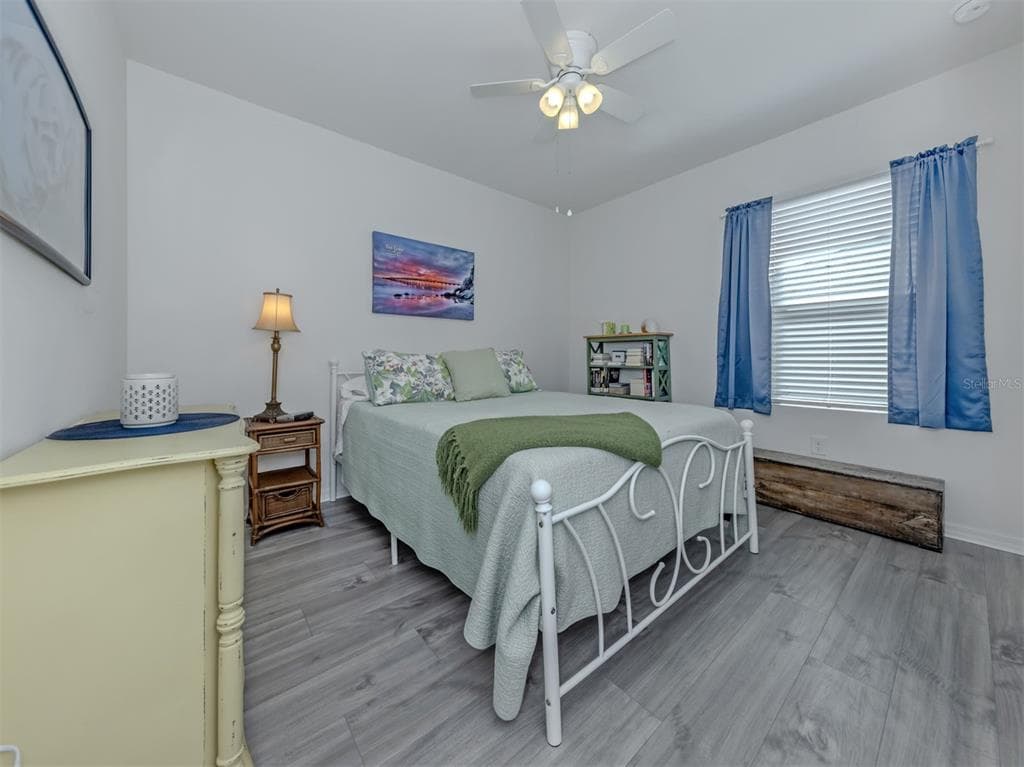 7045 WATERFORD PARKWAY photo 23