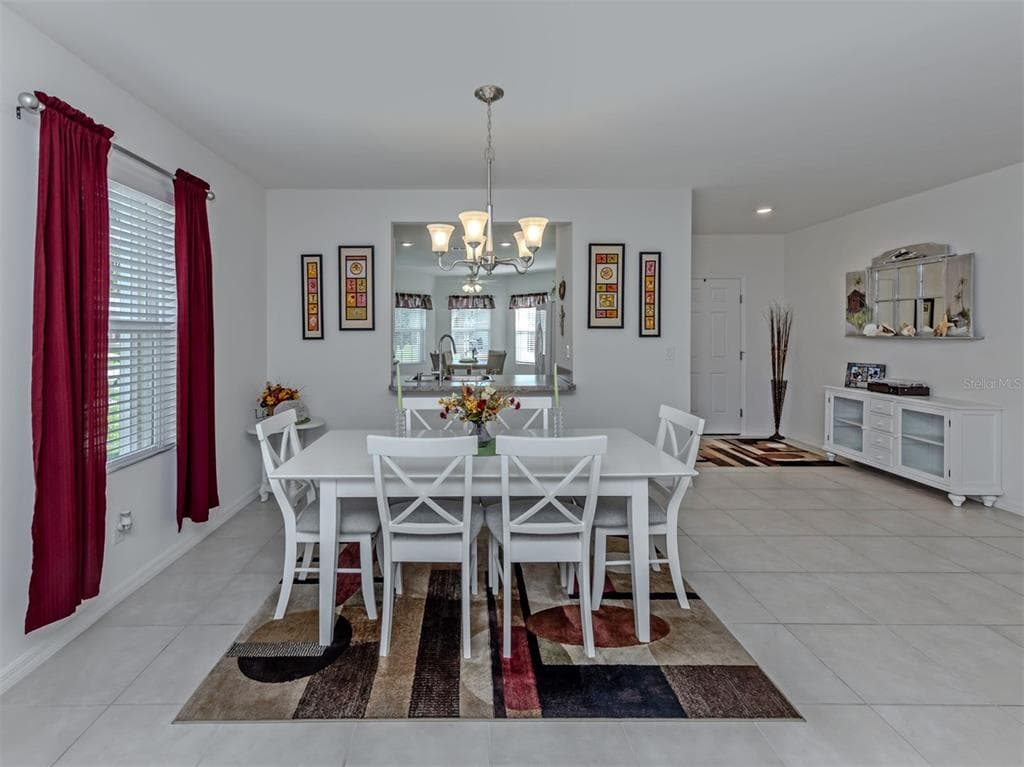 7045 WATERFORD PARKWAY photo 15