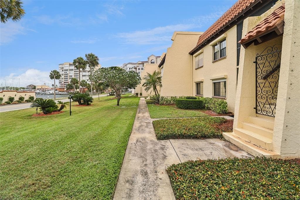 115 N INDIAN RIVER DRIVE #207 3