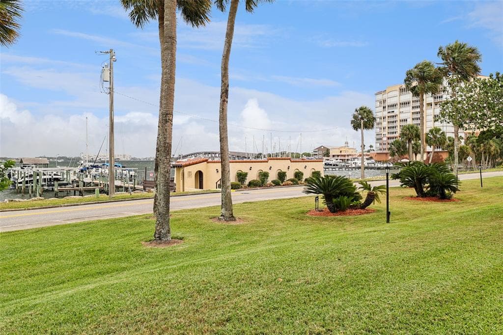 115 N INDIAN RIVER DRIVE #207 5