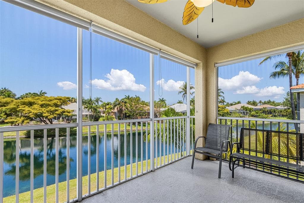 5626 CAPE HARBOUR DRIVE 202 photo 2