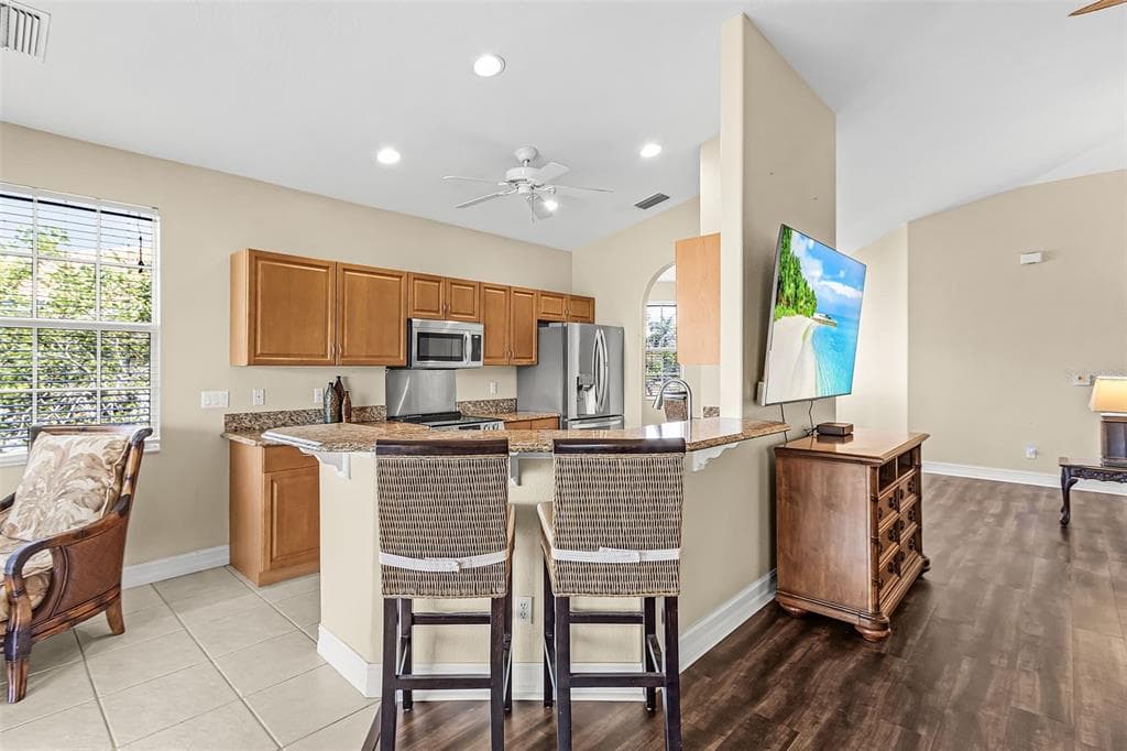 5626 CAPE HARBOUR DRIVE 202 photo 3