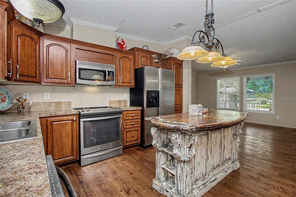 56348 MAPLE ROAD photo 15