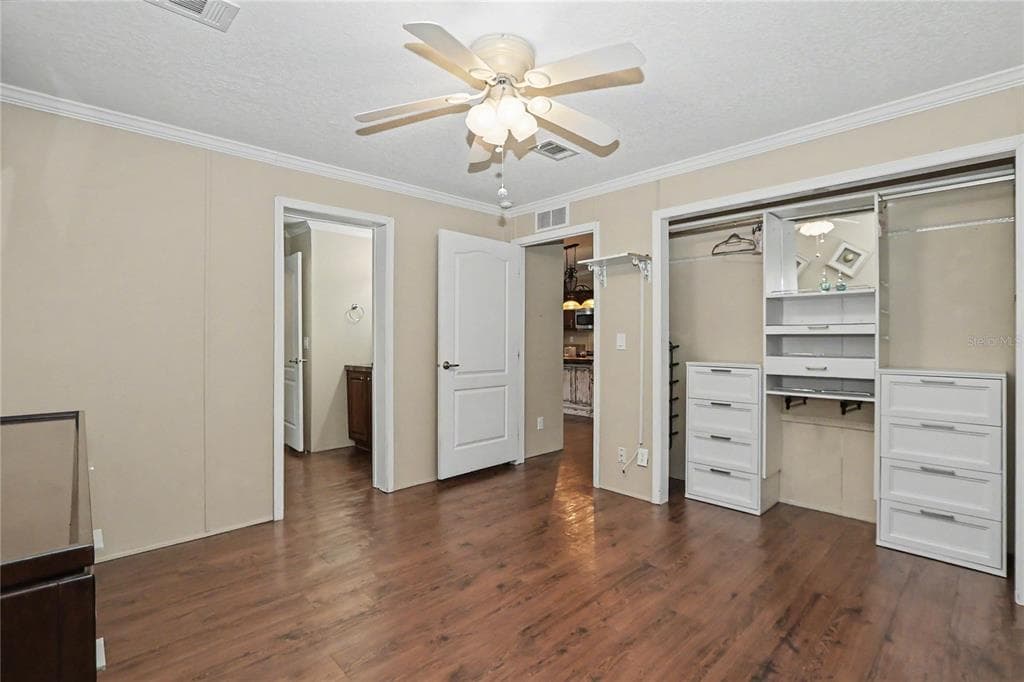 56348 MAPLE ROAD photo 21
