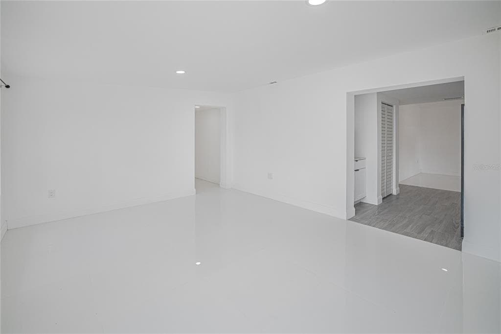 203 WATERWAY CIRCLE NE photo 18