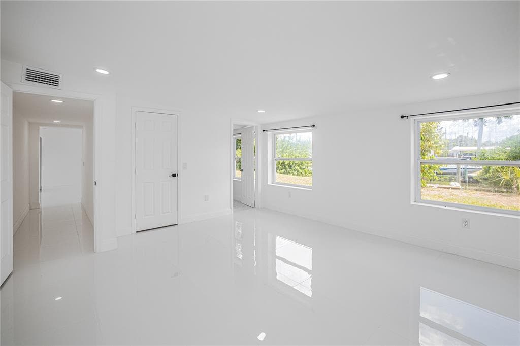 203 WATERWAY CIRCLE NE photo 21