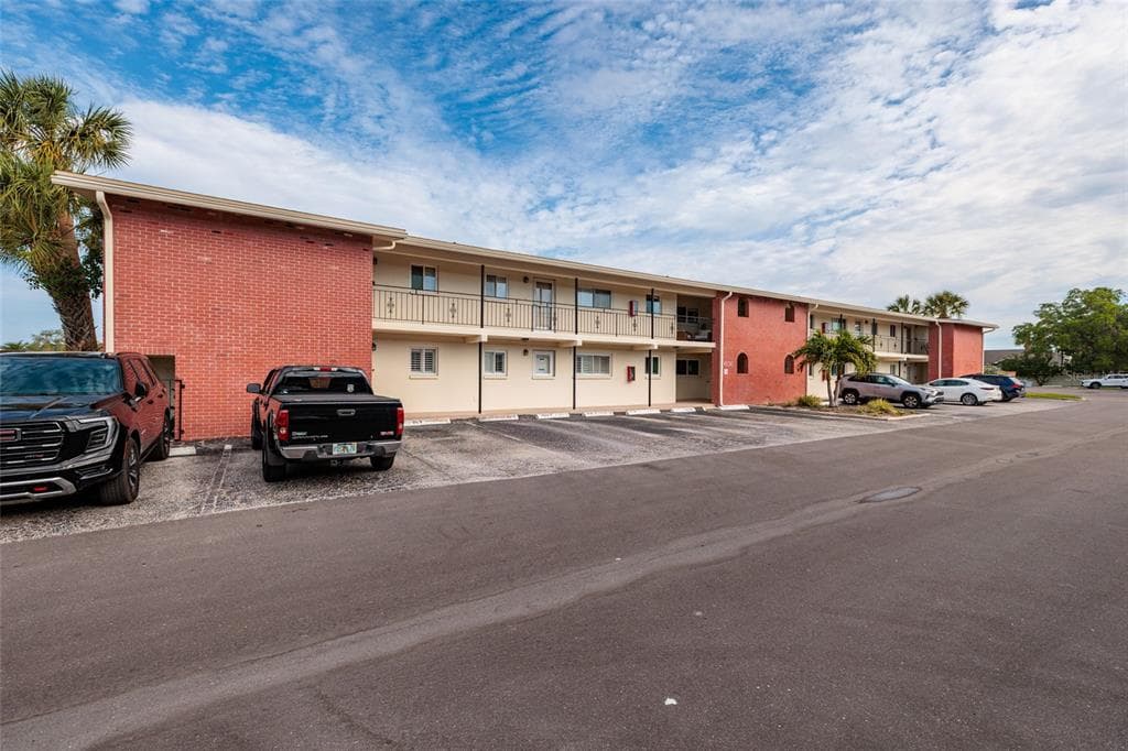 4550 OVERLOOK DRIVE NE #154 3