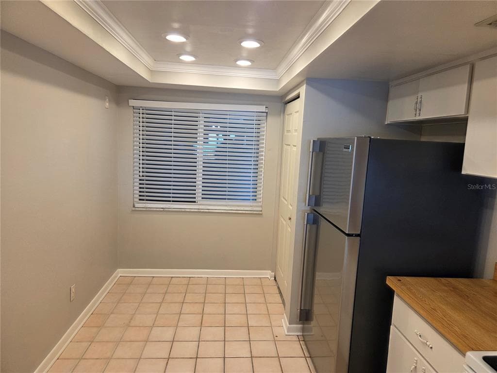 650 ISLAND WAY 202 photo 22