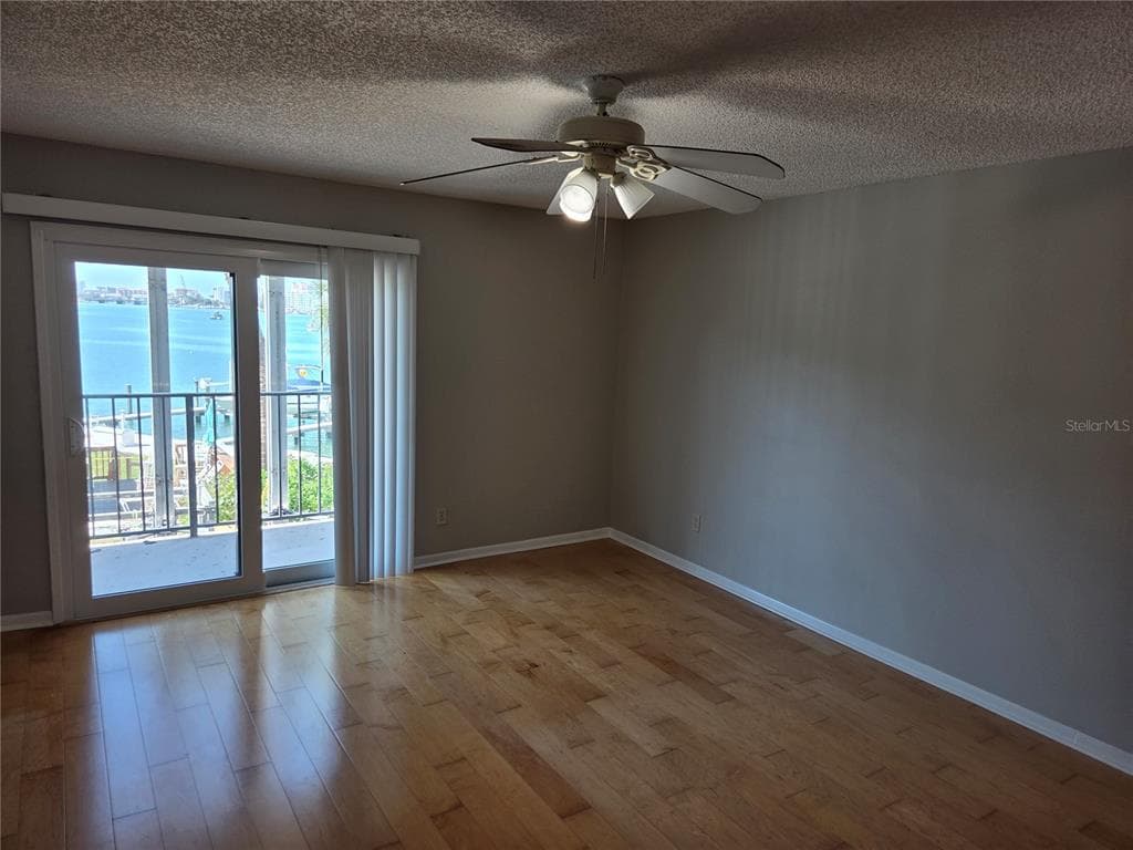 650 ISLAND WAY 202 photo 25