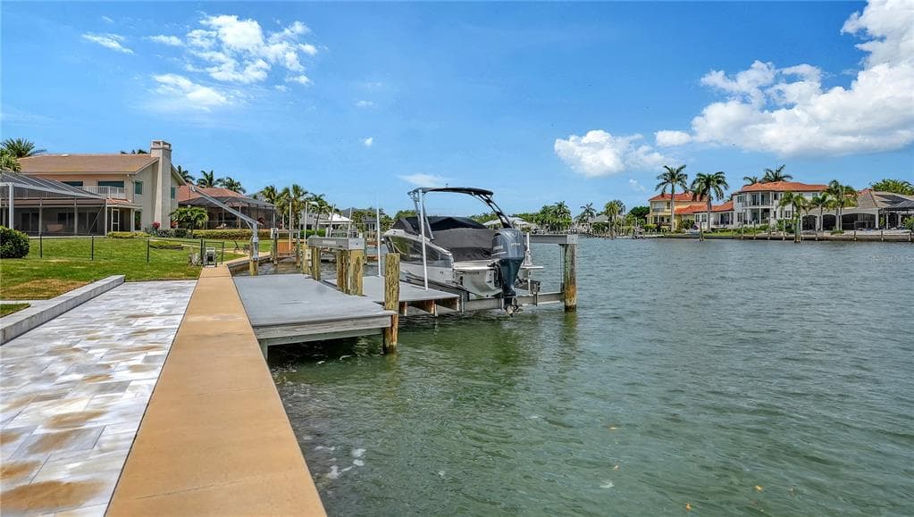 7689 COVE TERRACE photo 25