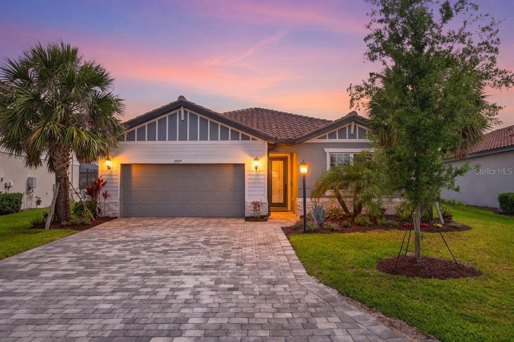 3709 SAVANNA PALMS COURT photo 1