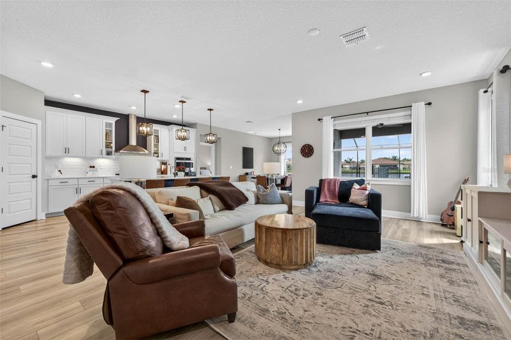 3709 SAVANNA PALMS COURT photo 4