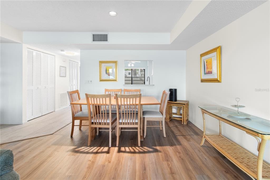 220 LAKEWOOD DRIVE photo 8