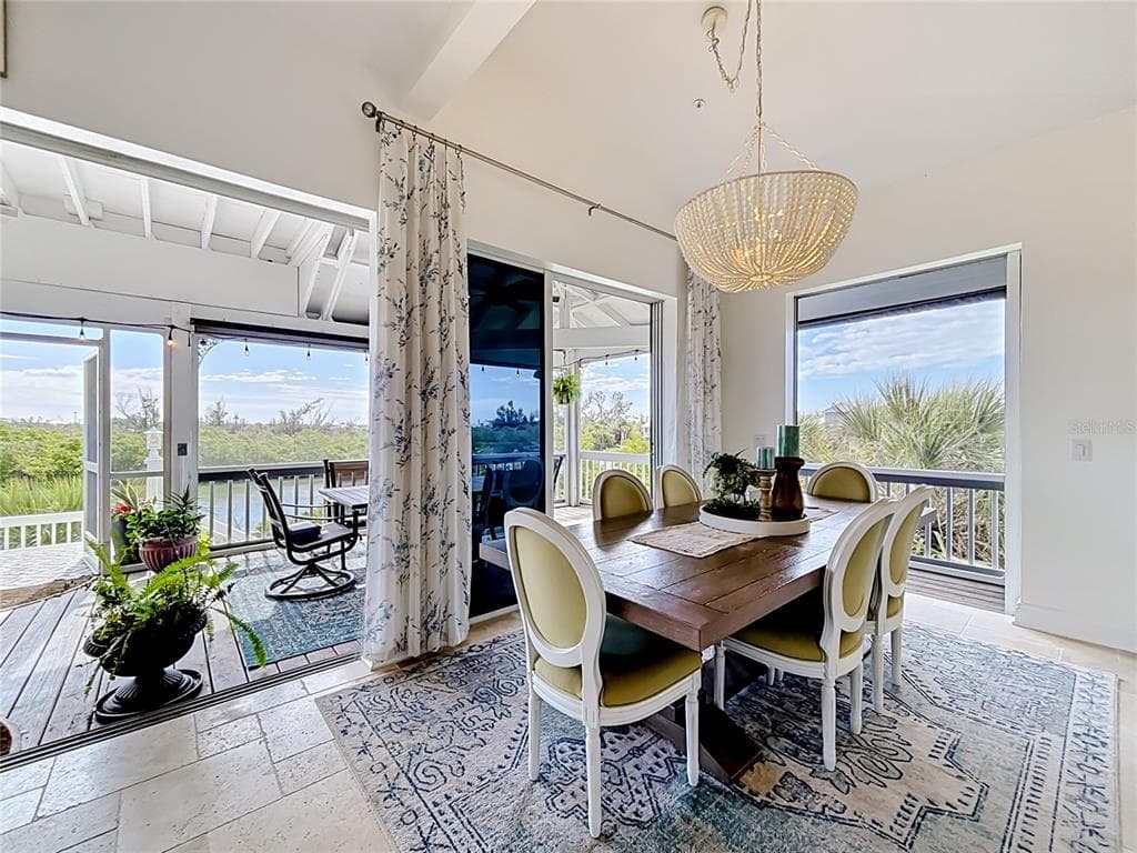 39 BAYSHORE CIRCLE photo 17