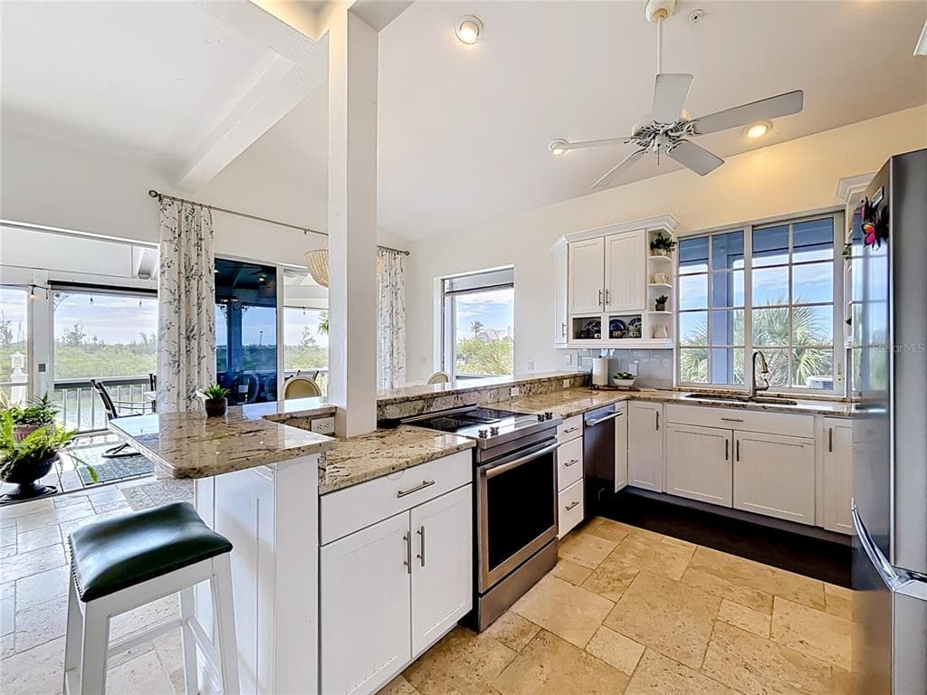 39 BAYSHORE CIRCLE photo 16