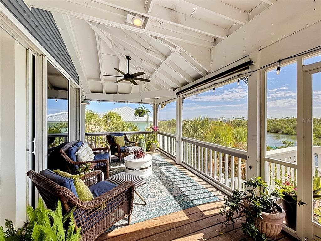 39 BAYSHORE CIRCLE photo 12