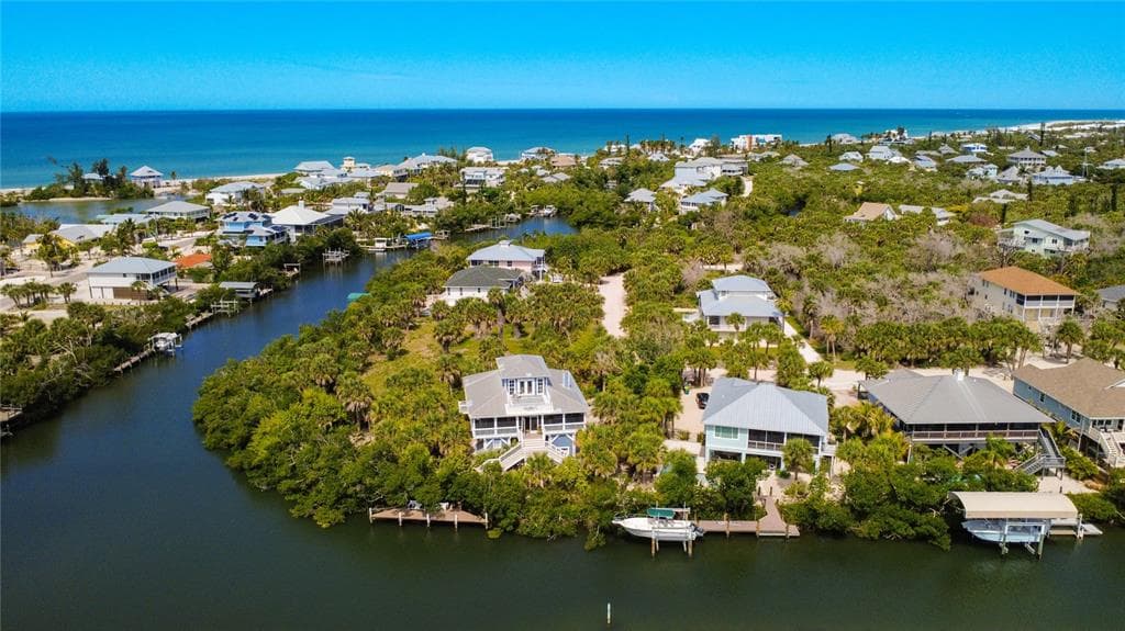 39 BAYSHORE CIRCLE 4