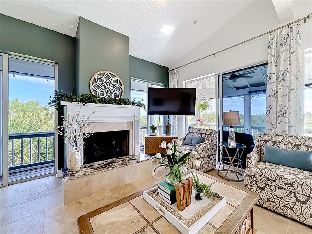 39 BAYSHORE CIRCLE photo 25