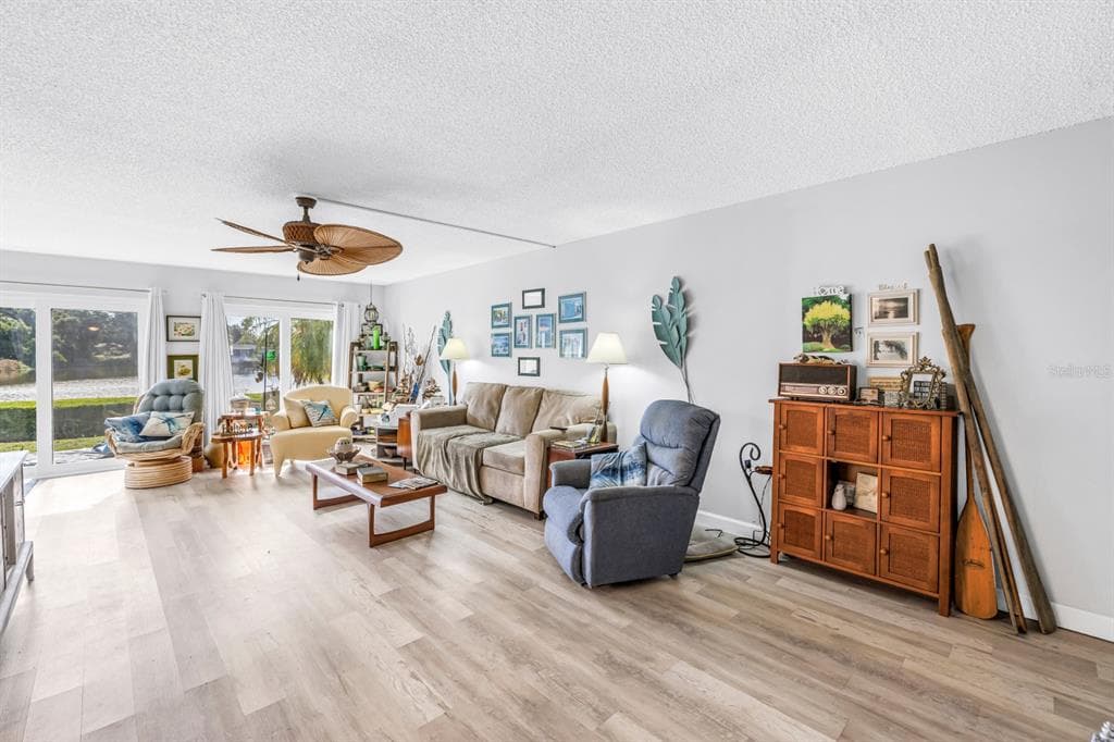 1655 S HIGHLAND AVENUE #J187 3