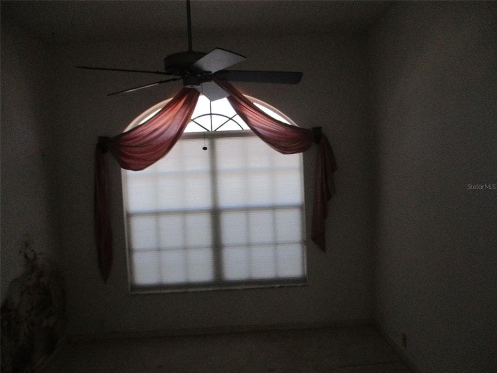 8904 PLANTERS LANE photo 13