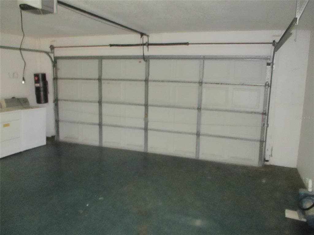 8904 PLANTERS LANE photo 7