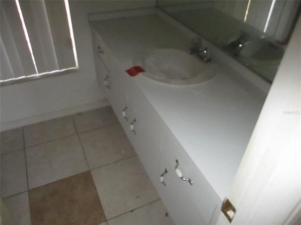 8904 PLANTERS LANE photo 20