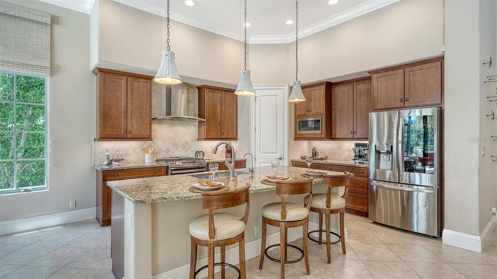 7975 MATERA COURT photo 9