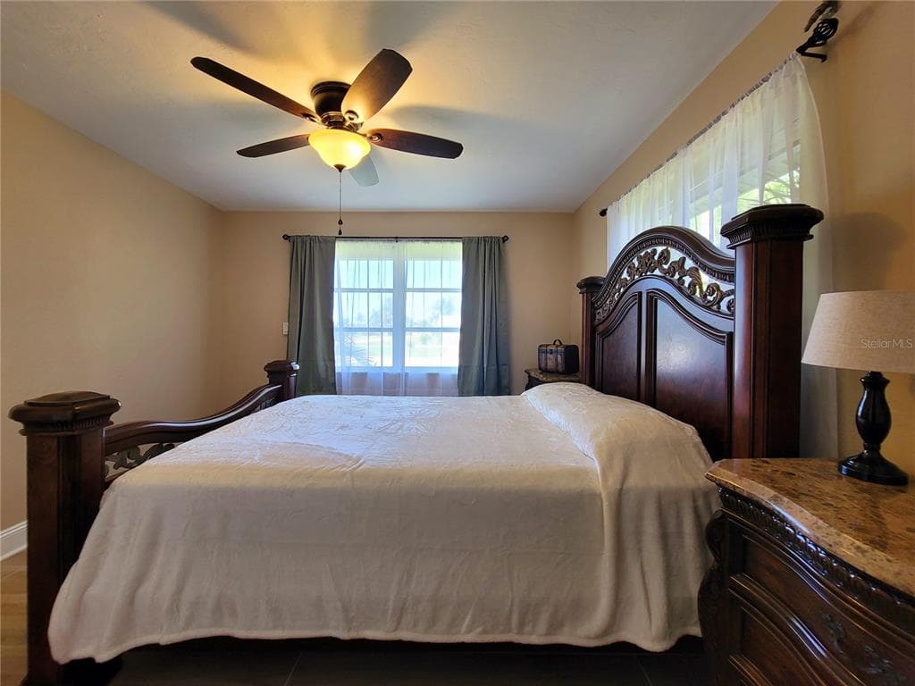 4815 SORRENTO COURT photo 19