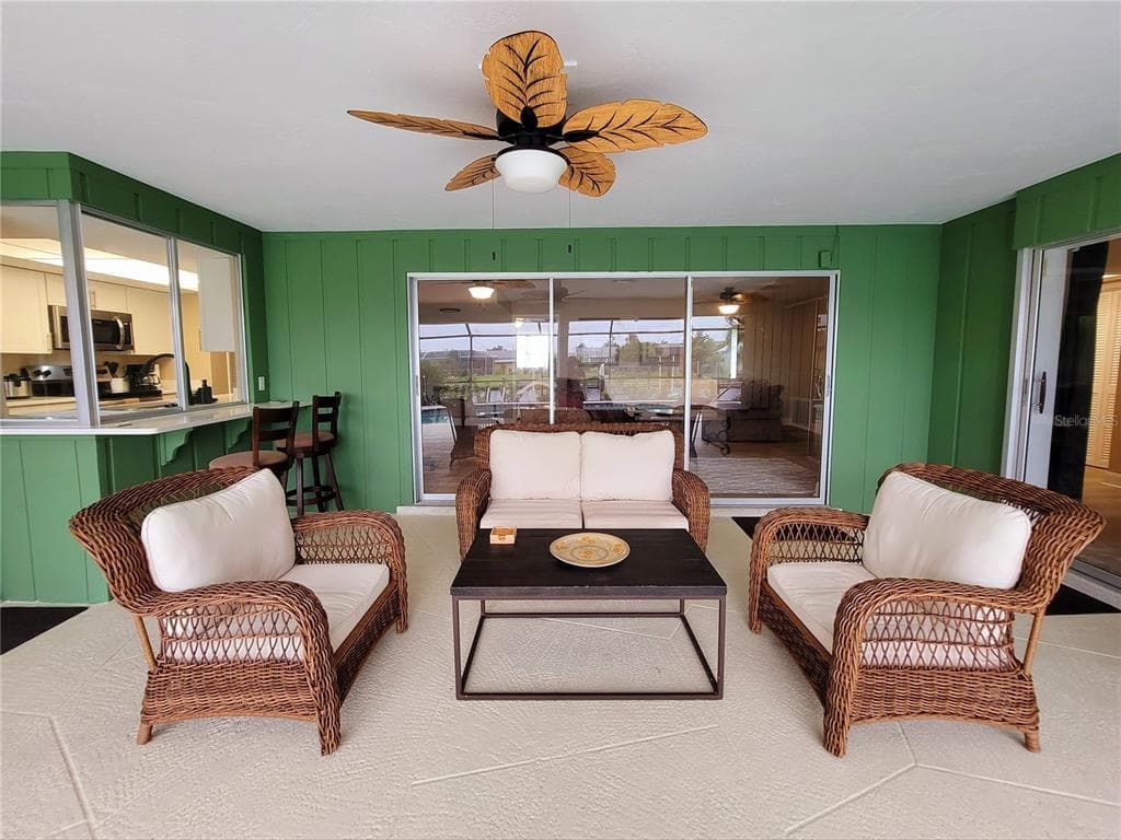 4815 SORRENTO COURT photo 8