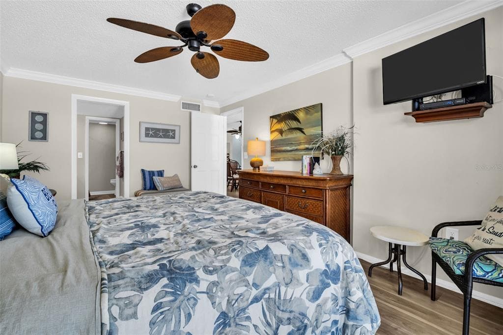 3500 GULF BOULEVARD 407B photo 22
