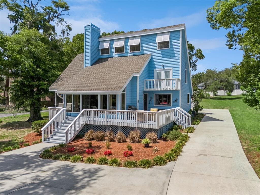 10400 LAKE LOUISA ROAD 1