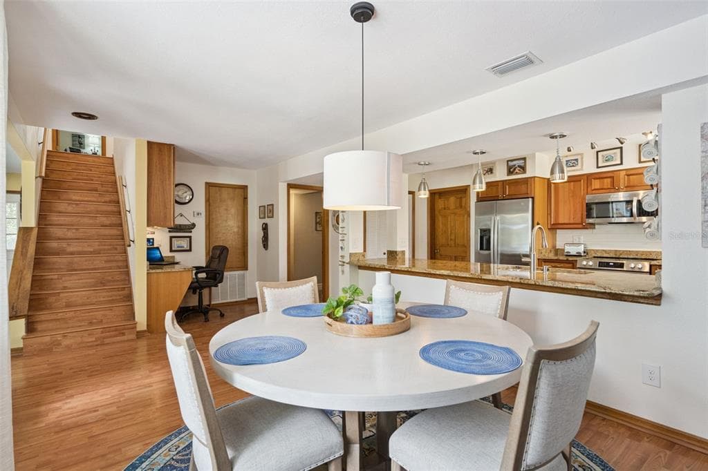 10400 LAKE LOUISA ROAD photo 18