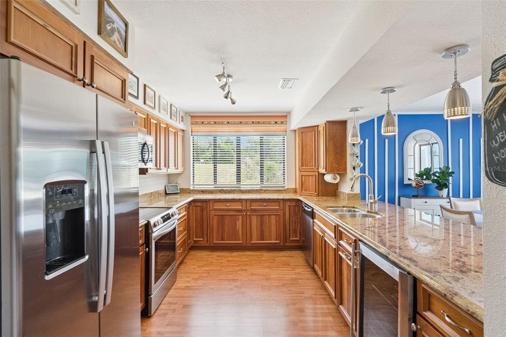 10400 LAKE LOUISA ROAD photo 11