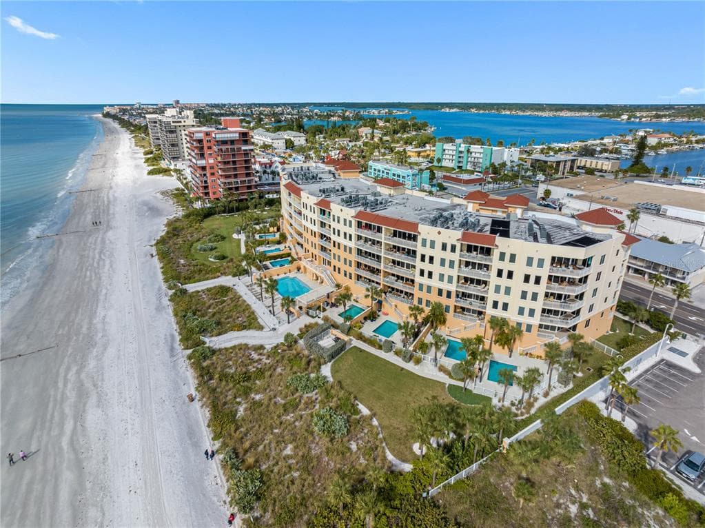 15208 GULF BOULEVARD 601 photo 1