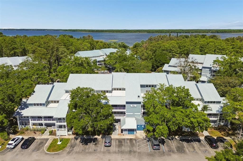 2599 DOLLY BAY DRIVE #302 1