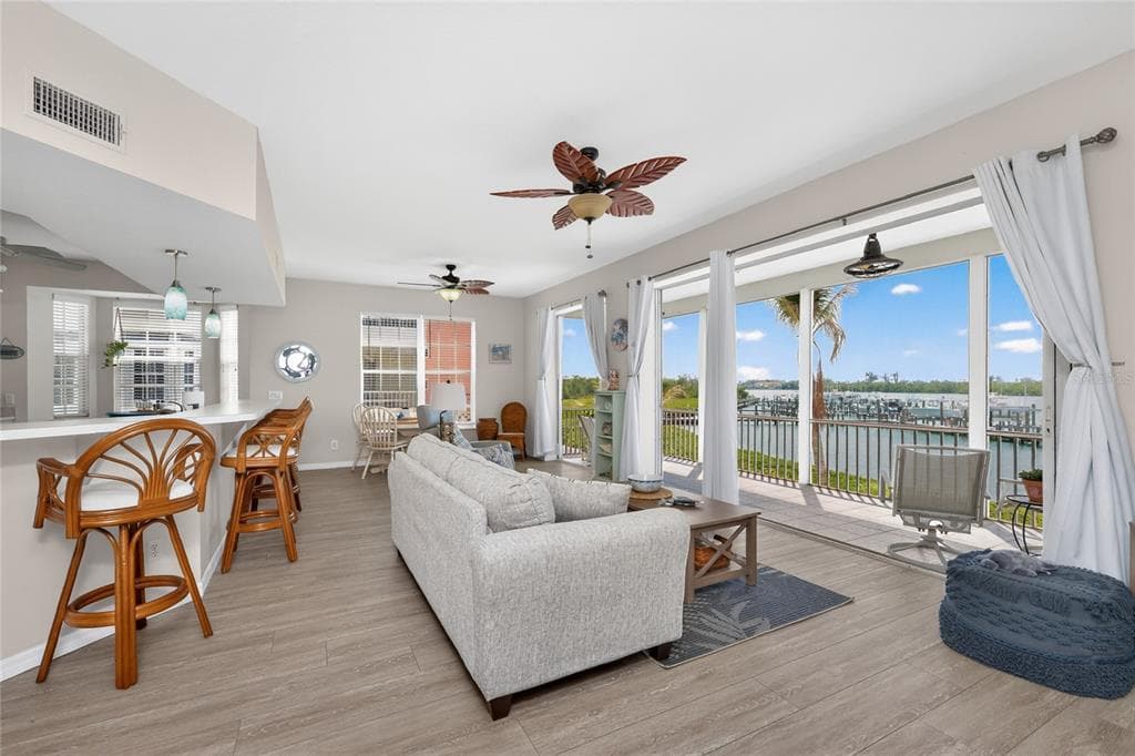 1390 BEACH ROAD 1 photo 16
