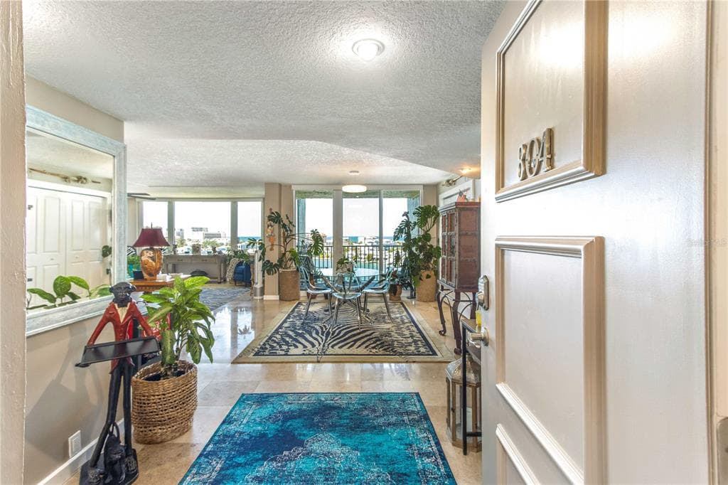 736 ISLAND WAY #804 3
