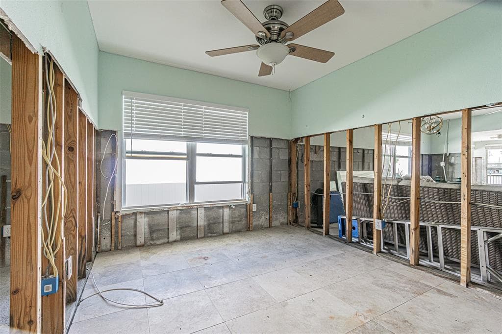 16101 4TH STREET E photo 8