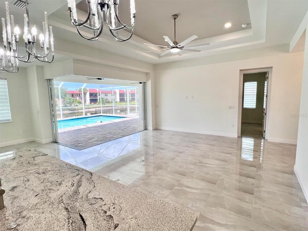 55 ROTONDA CIRCLE photo 14