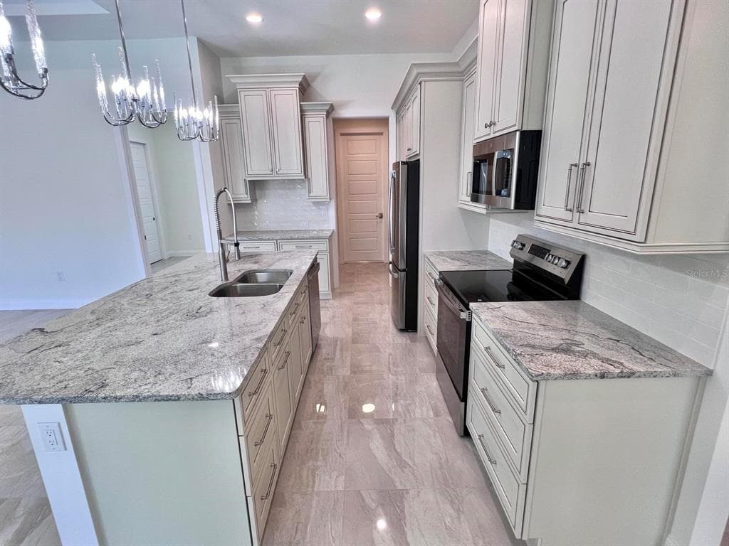55 ROTONDA CIRCLE photo 4